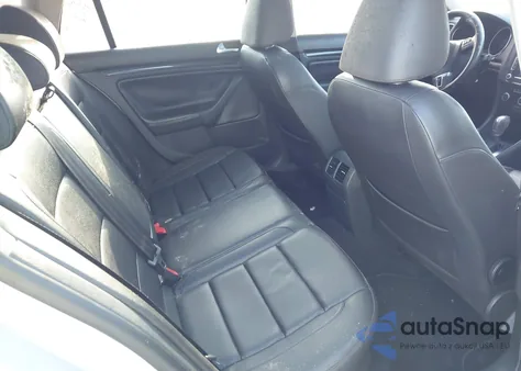 2014 Volkswagen Jetta Sportwagen 2.0L Tdi from USA, damaged, VIN 3VWPL7AJ3EM618615